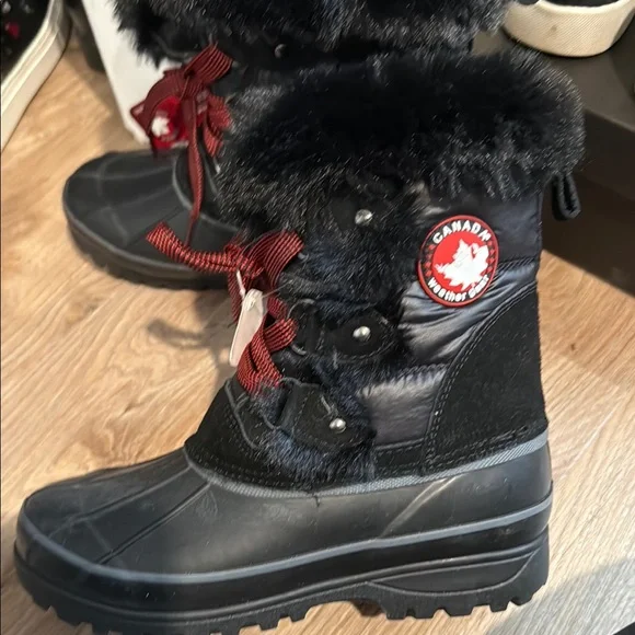 Black and Red Women's Boots - Picture 1 of 3